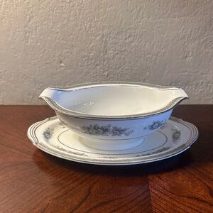 Noritake Bristol Floral Gravy Boat with Tray